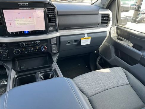 New 2026 Ford F350 XLT w/ XLT Premium Package AWD/4WD image 37