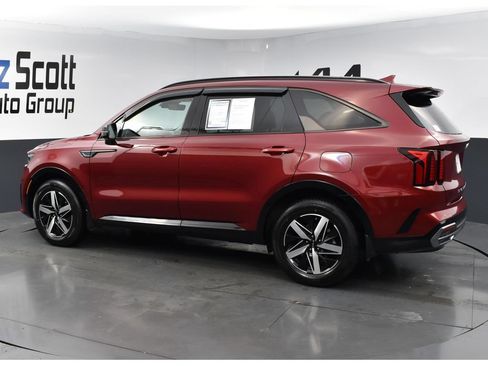 Used 2022 Kia Sorento S FWD image 3