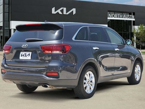 Used 2019 Kia Sorento AWD V6 image 5