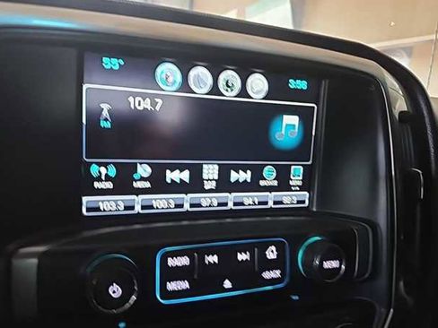 Used 2018 Chevrolet Silverado 1500 LT w/ Texas Edition AWD/4WD image 11