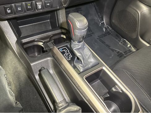 Used 2023 Toyota Tacoma Trail Edition image 32