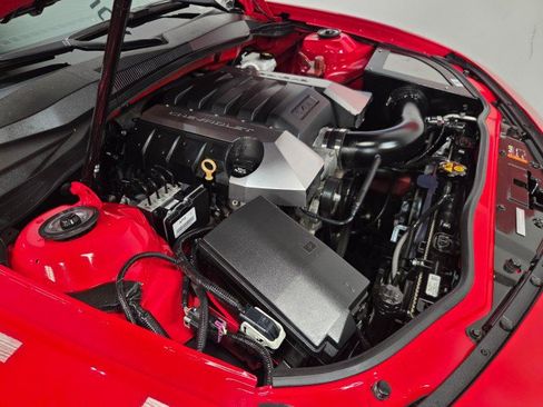 Used 2015 Chevrolet Camaro SS w/ Commemorative Special Edition RWD image 75