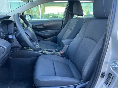 Used 2024 Toyota Corolla LE image 12