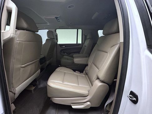 Used 2018 Chevrolet Suburban Premier image 20