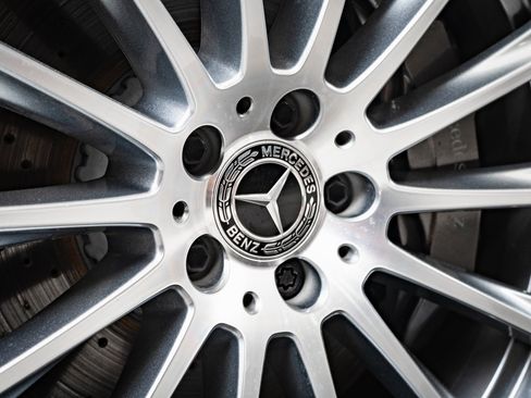 Certified 2022 Mercedes-Benz S 500 4MATIC image 8