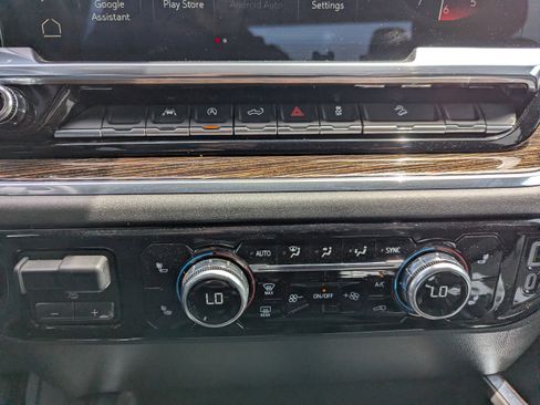 Certified 2024 GMC Sierra 1500 Elevation AWD/4WD image 25
