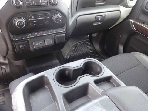 Used 2021 Chevrolet Silverado 1500 LT w/ Remote Start Package image 18