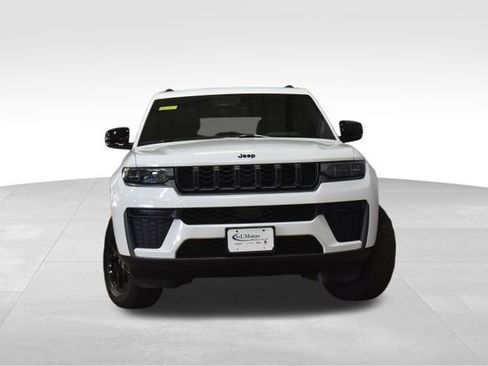 New 2026 Jeep Grand Cherokee Altitude AWD/4WD image 5