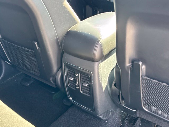 Used 2021 Jeep Grand Cherokee Laredo AWD/4WD image 17