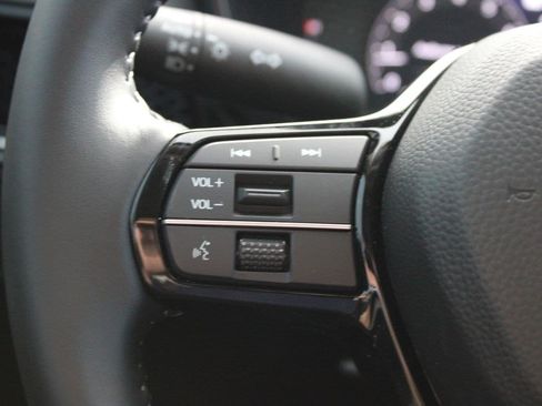 Used 2026 Honda CR-V EX-L image 13