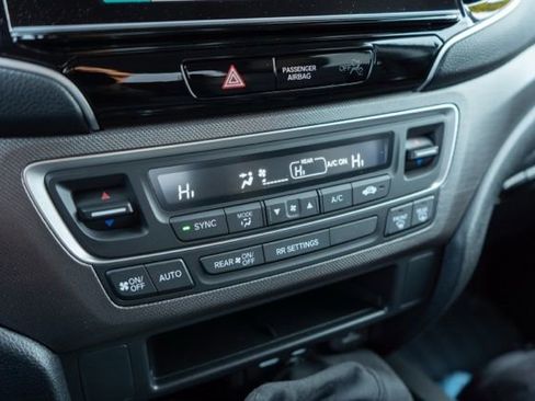 Used 2024 Honda Ridgeline Sport image 22