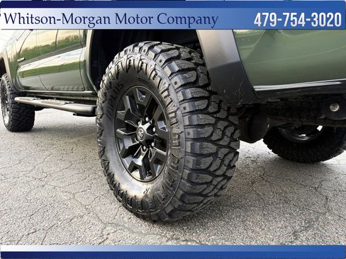 Used 2022 Toyota Tacoma TRD Off-Road w/ TRD Premium Off Road Package image 40