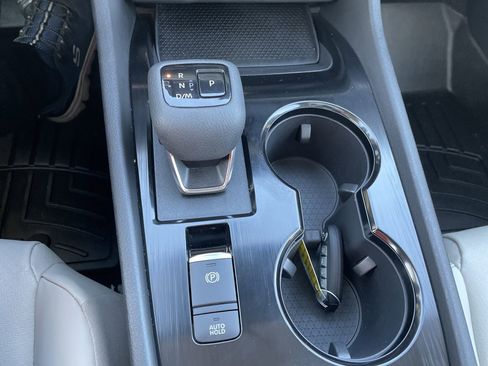 Used 2021 Nissan Rogue SV w/ Premium Package image 21