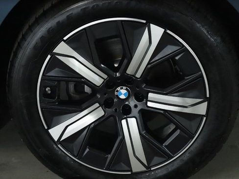 Used 2026 BMW iX xDrive45 w/ Premium Package image 38