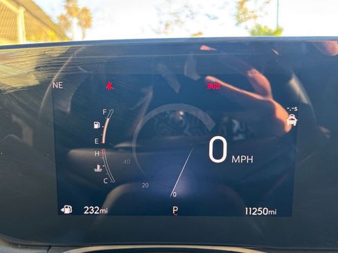 Used 2025 Buick Envista Sport Touring image 40