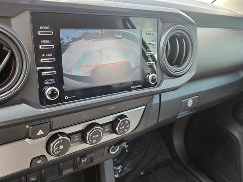 Used 2022 Toyota Tacoma SR w/ SR Convenience Package RWD image 19