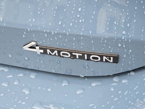 New 2026 Volkswagen Tiguan SE AWD/4WD image 16