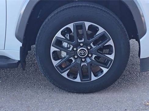 Used 2023 Toyota Sequoia Limited image 32