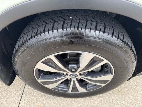 Used 2024 Nissan Murano SV AWD/4WD image 18