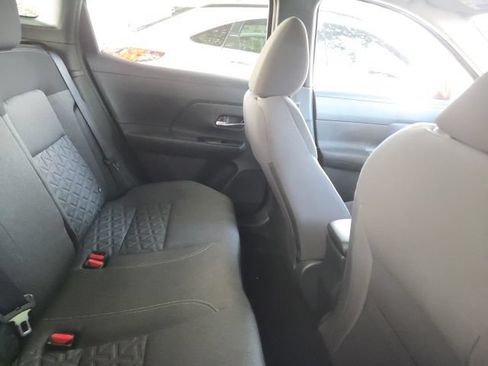 Used 2025 Nissan Kicks SV FWD image 8