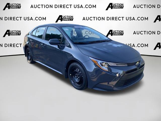 Used 2026 Toyota Corolla LE FWD image 3