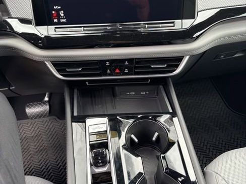 New 2026 Volkswagen Atlas Cross Sport SEL image 45