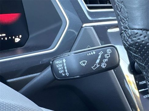Certified 2024 Volkswagen Tiguan SE R-Line image 24