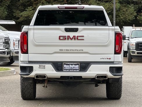 Used 2023 GMC Sierra 1500 AT4 image 5