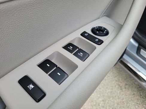 Used 2016 Hyundai Sonata Limited w/ Option Group 04 image 18