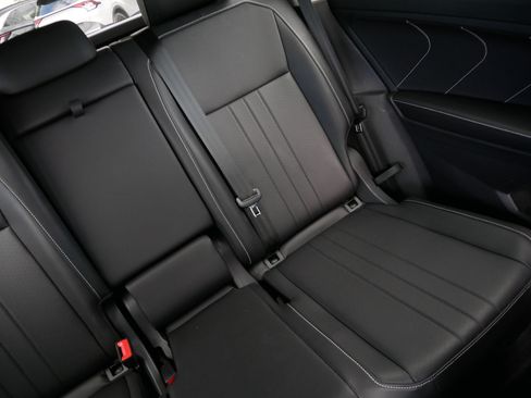 Certified 2023 Volkswagen Tiguan SE AWD/4WD image 14