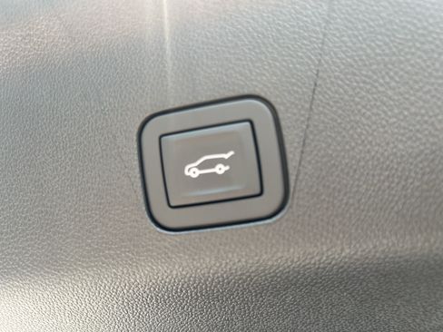 New 2026 GMC Yukon XL Denali AWD/4WD image 18