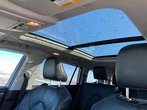 Used 2020 Toyota Highlander Platinum image 18