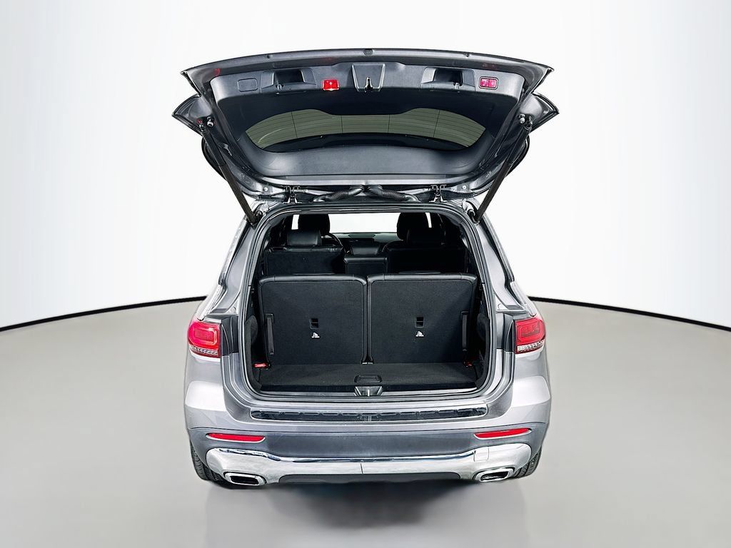 Used 2021 Mercedes-Benz GLB 250 w/ Premium Package image 28