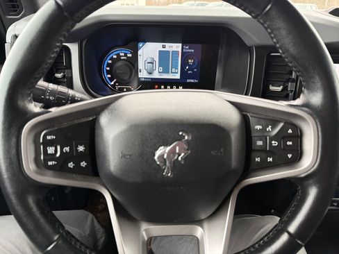 Used 2023 Ford Bronco Big Bend w/ Sasquatch Package image 17