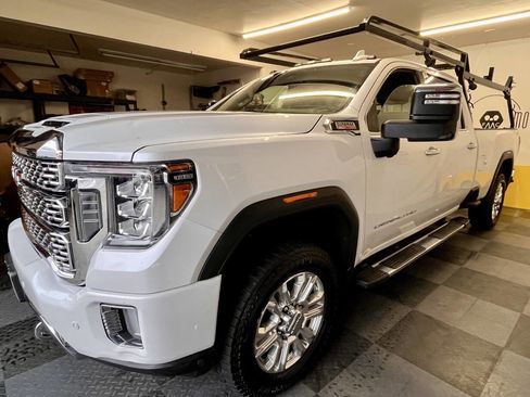 Used 2020 GMC Sierra 3500 Denali w/ Denali Ultimate Package image 9