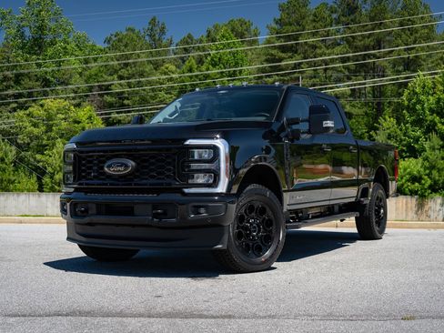 New 2026 Ford F350 Lariat w/ Black Appearance Package AWD/4WD image 2