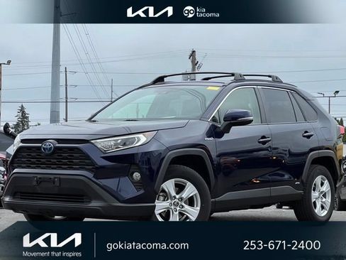 Used 2019 Toyota RAV4 XLE w/ Convenience Package AWD/4WD image 1