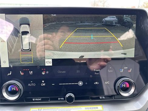 New 2026 Lexus TX 500h AWD image 23