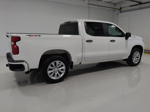 Used 2022 Chevrolet Silverado 1500 Custom image 10