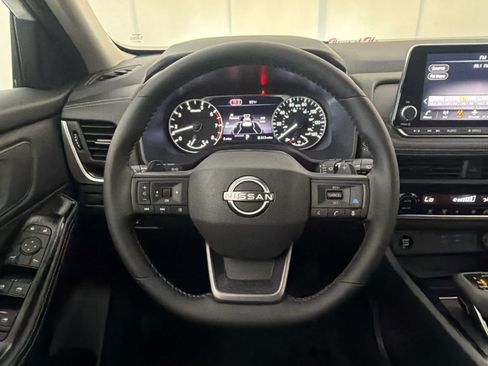 New 2026 Nissan Rogue SV FWD image 17