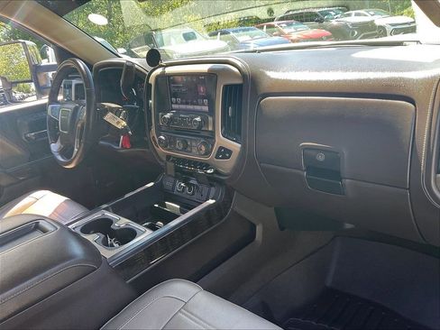 Used 2015 GMC Sierra 1500 Denali w/ Driver Alert Package AWD/4WD image 13