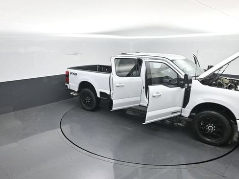 New 2026 Ford F250 Lariat w/ Black Appearance Package AWD/4WD image 40