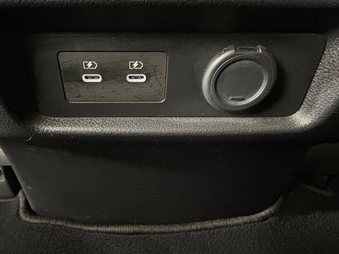 Used 2025 Nissan Armada Platinum Reserve AWD/4WD image 41