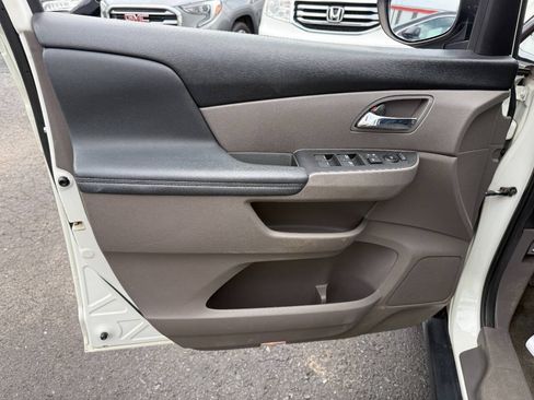 Used 2017 Honda Odyssey EX-L image 16