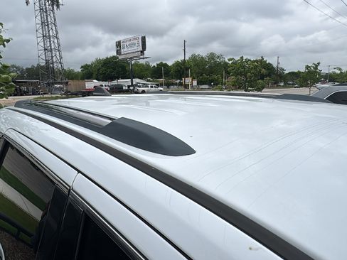 Used 2018 Jeep Grand Cherokee Laredo image 9