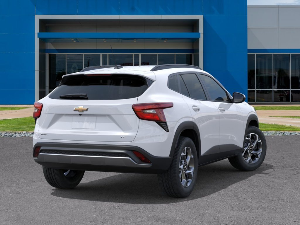 New 2026 Chevrolet Trax LT FWD image 4