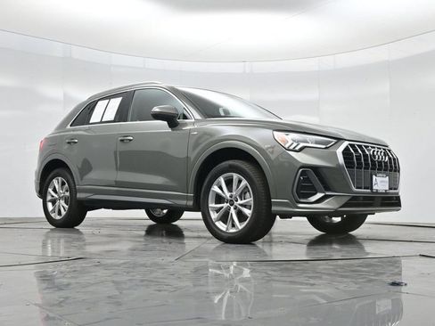 Used 2025 Audi Q3 2.0T Premium AWD/4WD image 43