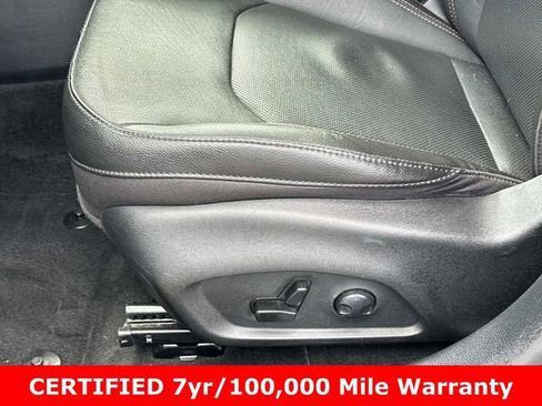 Certified 2023 Jeep Compass Latitude w/ Sun and Sound Group AWD/4WD image 21