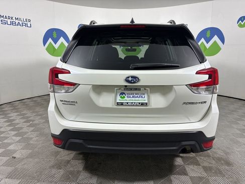 Used 2024 Subaru Forester Premium image 6