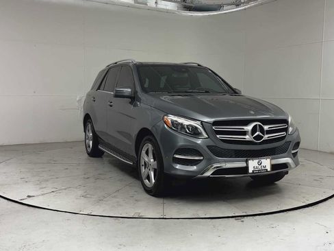 Used 2018 Mercedes-Benz GLE 350 4MATIC image 3